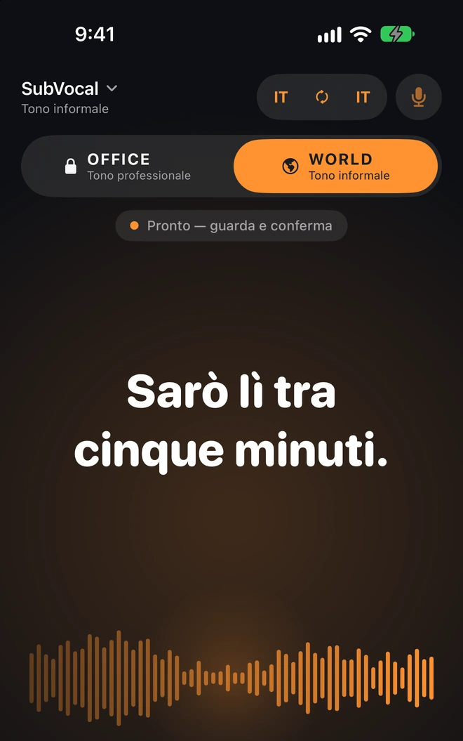 Il sussurro diventa voce nella stessa lingua, senza traduzione.