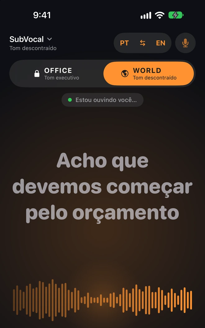 As palavras aparecem na tela durante a escuta. Uma pausa ou “Traduzir agora” encerra a fala.